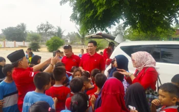 Peduli Pendidikan, DPC PDIP Bangka Salurkan 4.000 Buku Ke Siswa SD di 8 Kecamatan
