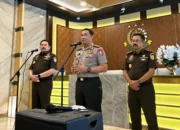 Kapolri Sambangi Kejagung, Bahas Penegakan Hukum Karhutla dan Sinergi Penyidikan
